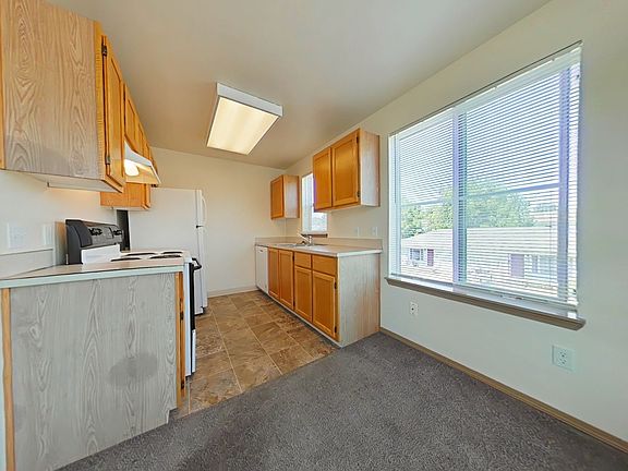 3rd image of 2930 NW Tyler Ave #209