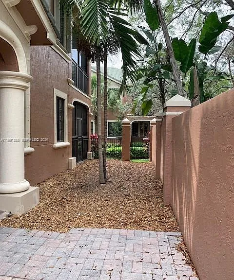 2800 Kinsington Cir — Photo 5