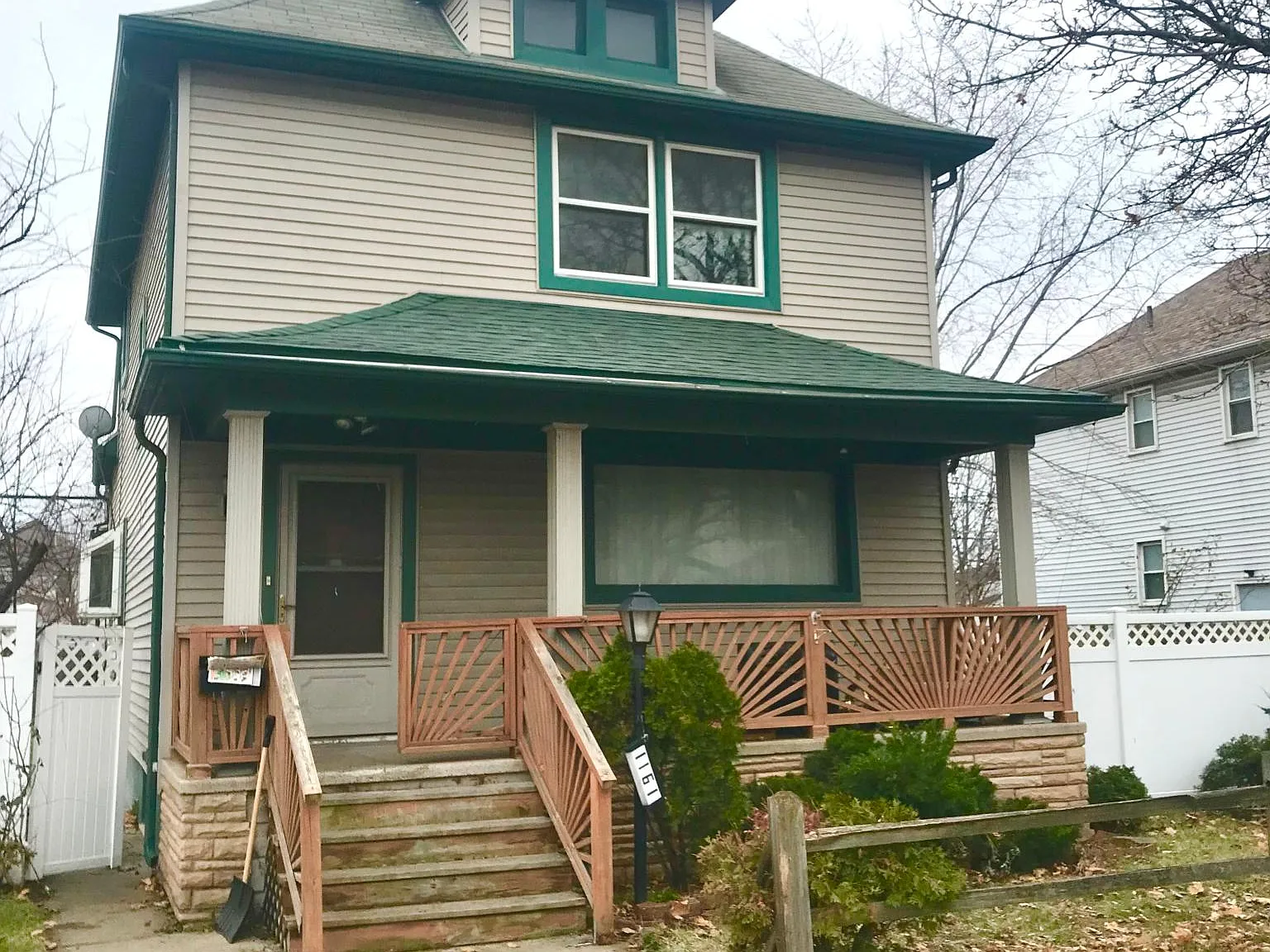 2 bed, 900 sqft, $1,025 — Photo 1