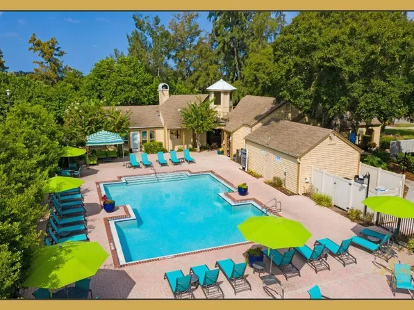 Harbour Pointe Apartment Homes