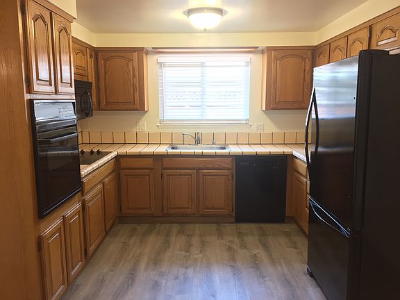 4th image of 2423 Pebble Beach Dr