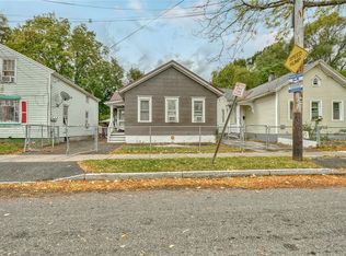 115 Scrantom St, Rochester, NY 14605