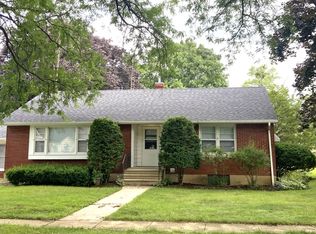 333 Schryver Ave, Woodstock, IL 60098