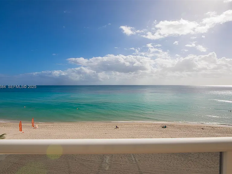 3725 S Ocean Dr #601 — Photo 2