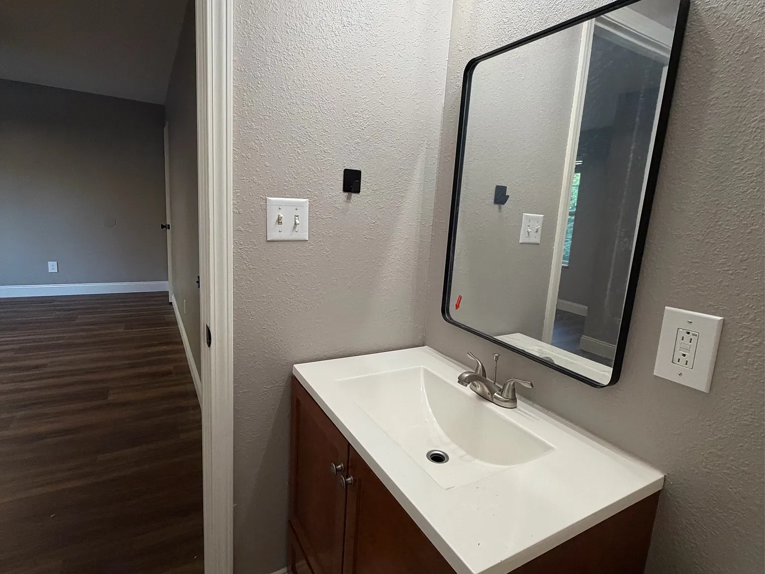 906 Natasha Circle - B — Photo 4
