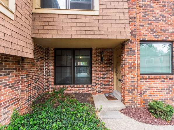 336 Chapel Ridge Dr, Hazelwood, MO 63042