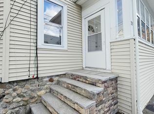 21-23 Arthur St, Methuen, MA 01844