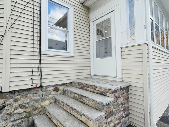 21-23 Arthur St, Methuen, MA