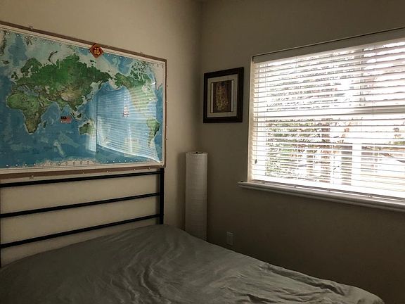 5th image of 5655 Inman Ave #208