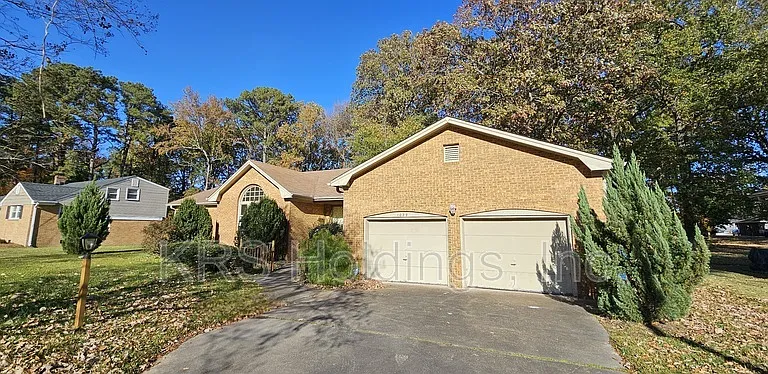 1029 Dulcie Ave — Photo 3