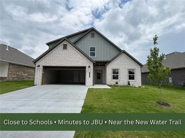 2303 Lexington St, Siloam Springs, AR 72761