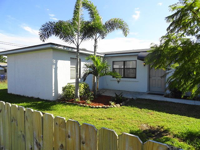 Large fenced in yard