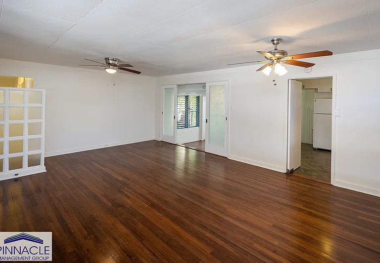 738 Menehune Ln — Photo 2