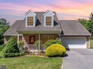 435 Garvine Mill Rd, Fawn Grove, PA 17321