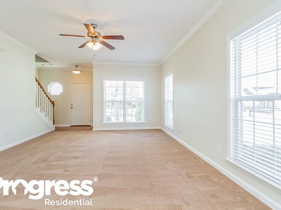 2nd image of 3432 Hamberton Cir