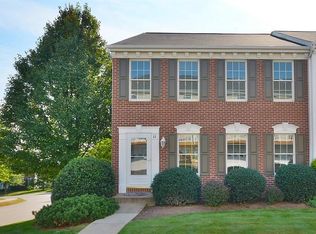 11 Castleview Dr, Mc Kees Rocks, PA 15136