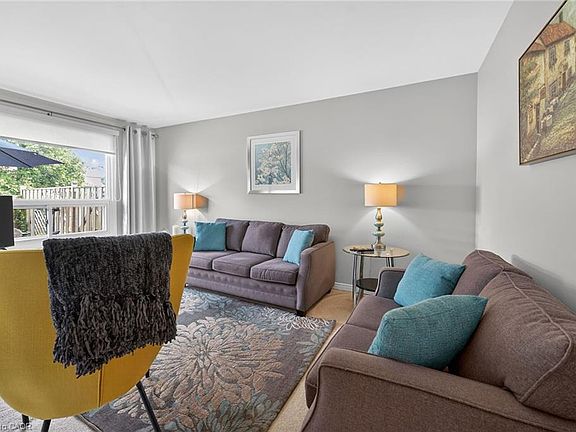 5th image of 1350 Limeridge Rd E #32