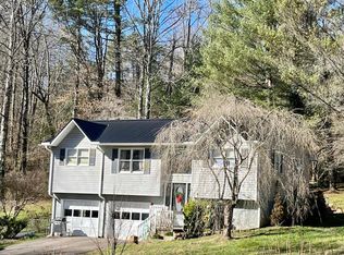 380 Trimont Trl, Franklin, NC 28734