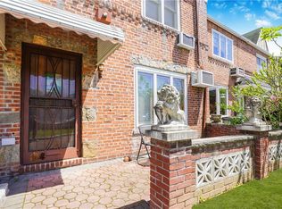 62-03 79th St, Flushing, NY 11379