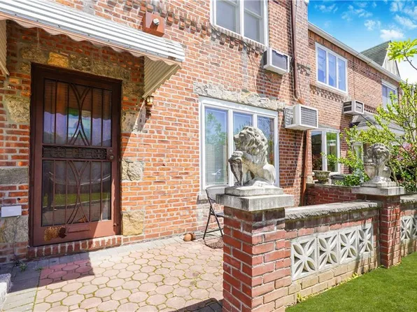 62-03 79th St, Flushing, NY 11379