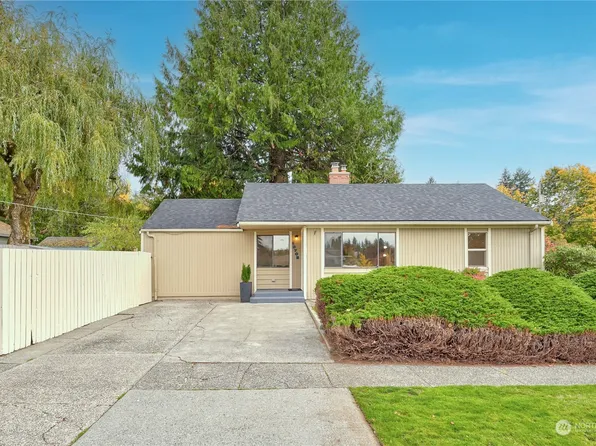 13702 Ashworth Avenue N, Seattle, WA 98133