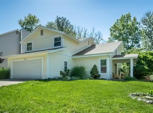 2517 Maple Crossing Dr, Ballwin, MO