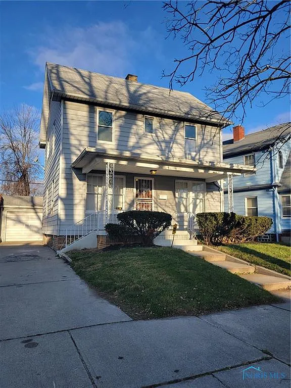 1321 Addington Rd photo 1