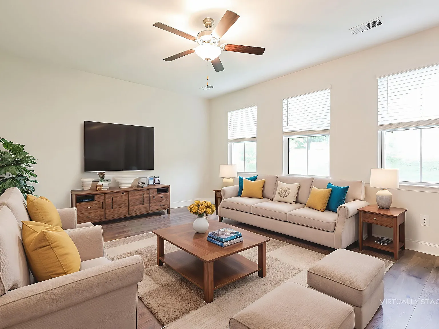 4 bed, 2.5 bath, 1927 sqft, $1,999 — Photo 3