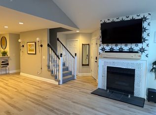 628 Perry Creek Dr, Grand Blanc, MI 48439