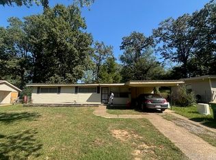 5 Delrose Dr, Little Rock, AR 72209