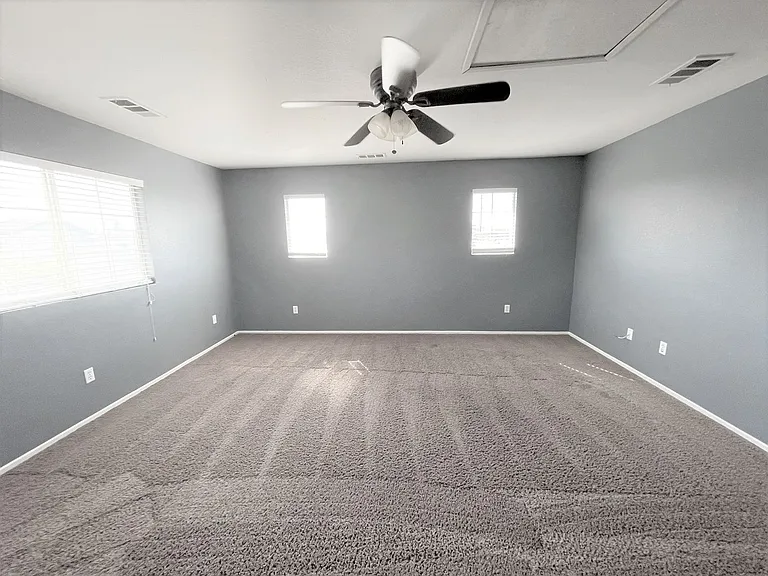 39800 Monarch Dr — Photo 17