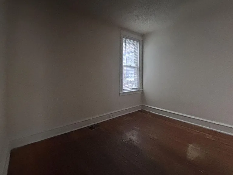 1236 E Price St — Photo 3