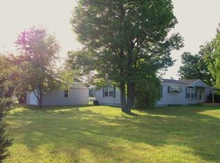 14330 Lincoln Lake Ave NE, Greenville, MI