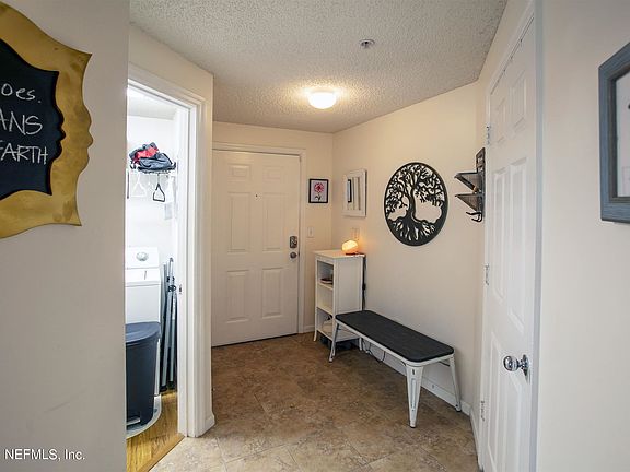 3rd image of 3015 Aqua Vista Ln #19-101-307