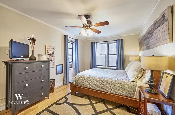 Sold by Warburg | media 12