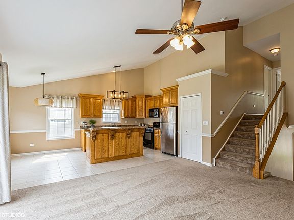 3rd image of 1708 Fieldstone Dr S