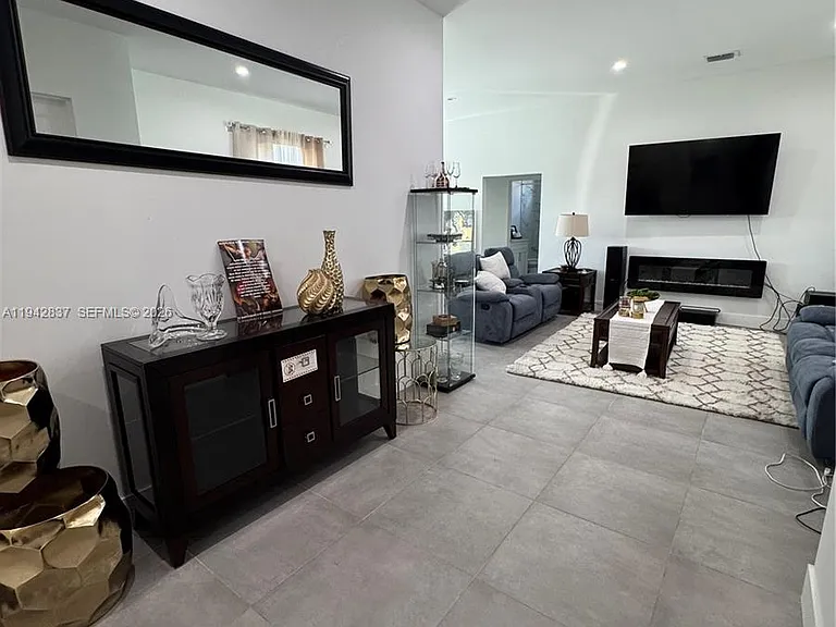 5012 Gunn Pl — Photo 3