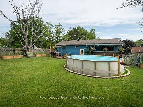 4th image of 92 Wallbridge Cres