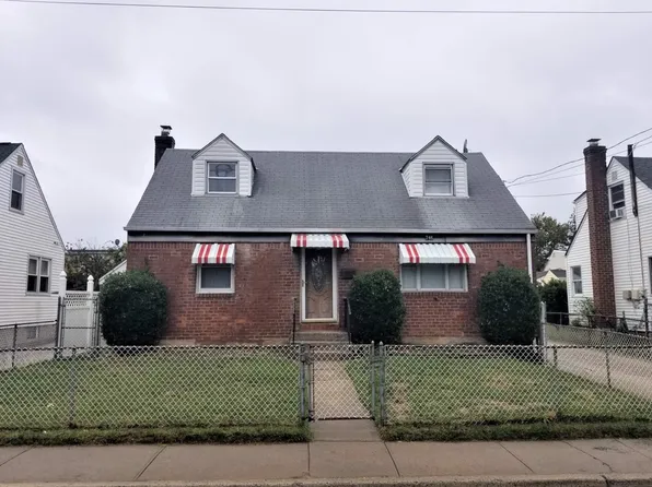 746 Meacham Ave, Elmont, NY 11003