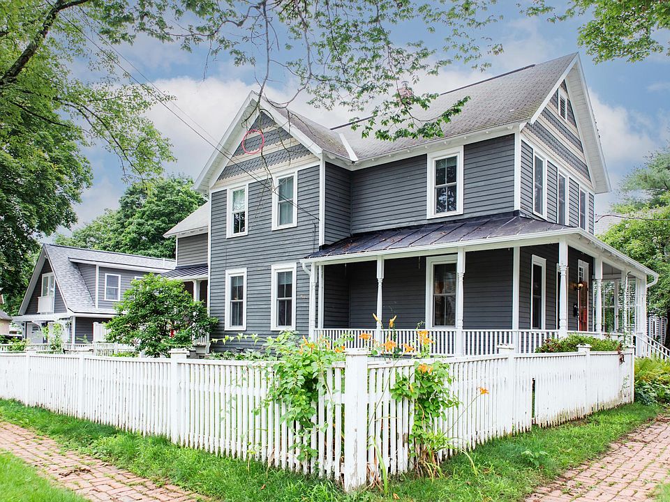 1st image of 303 Nelson Ave