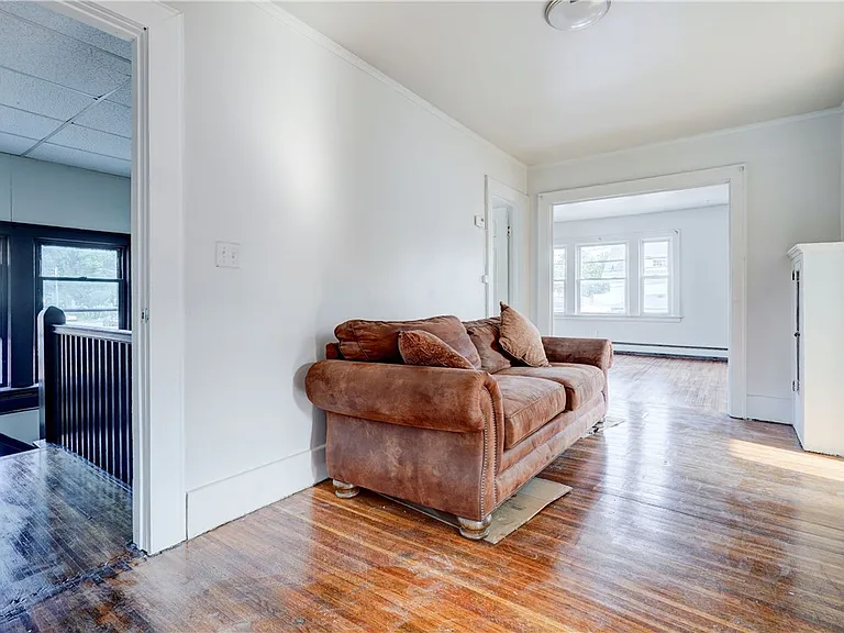 2247 Clifford Ave #UP — Photo 12