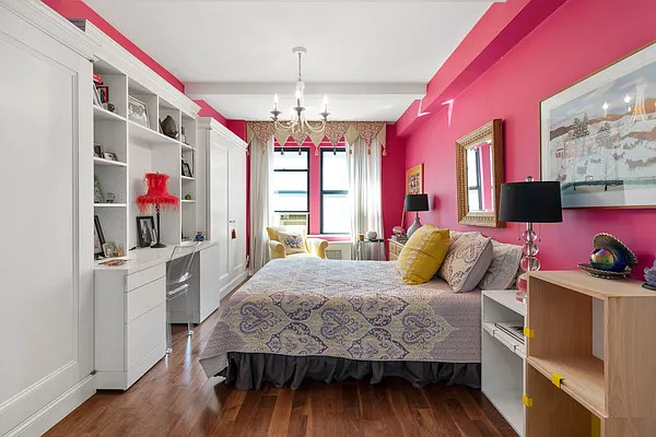 Sold by Douglas Elliman | media 10