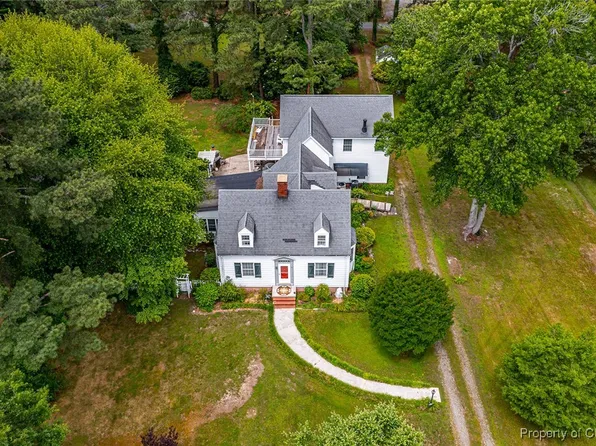 250 Main St, Reedville, VA 22539