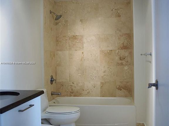 3rd image of 3339 Virginia St APT 207