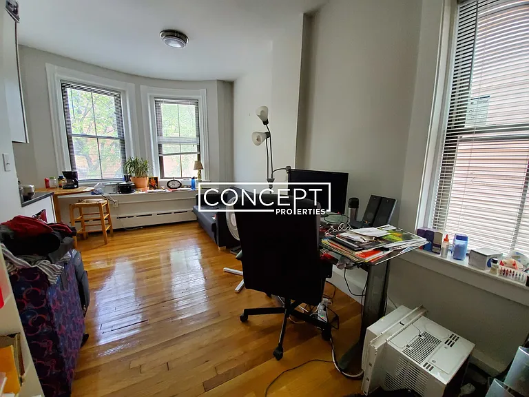 96 Willow St #2 — Photo 6