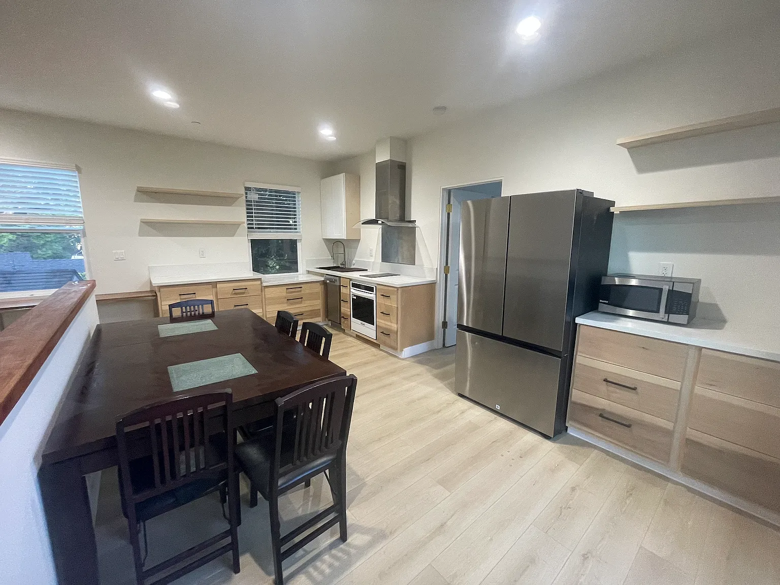 2 bed, 1200 sqft, $3,950 — Photo 4