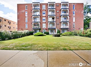 6490 N Northwest Hwy, Chicago, IL 60631