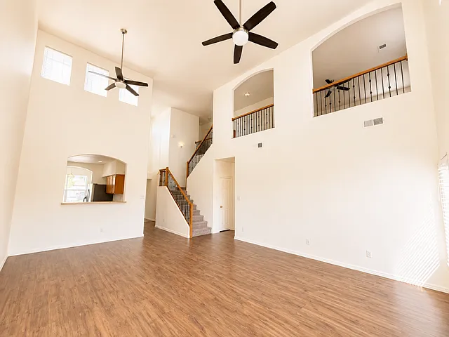 2067 Violeta Cir SE — Photo 4