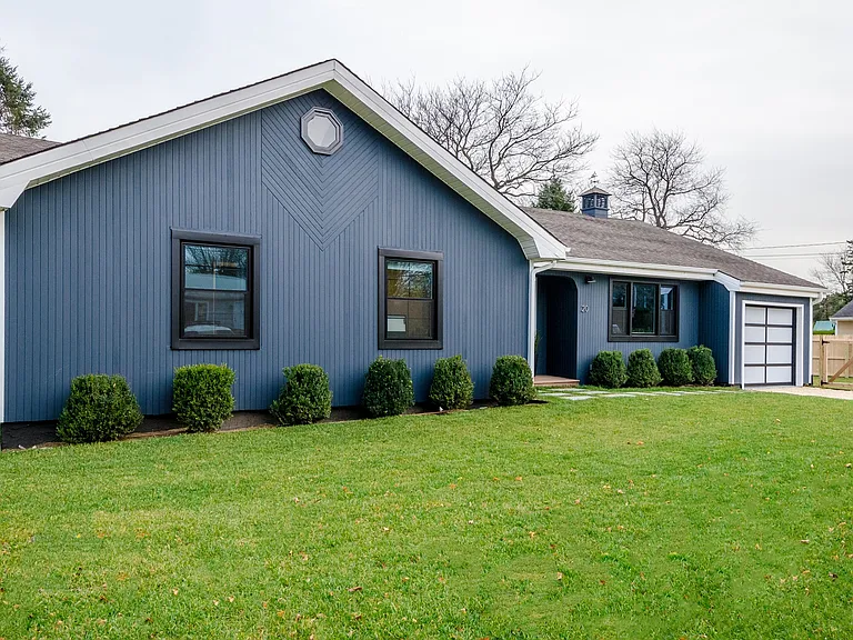20 Windermere Dr — Photo 1