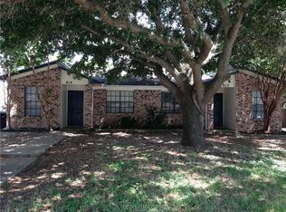 612 W Ridge Dr, College Station, TX 77845